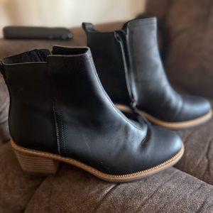 Toms Marina Boot, size 8 Black